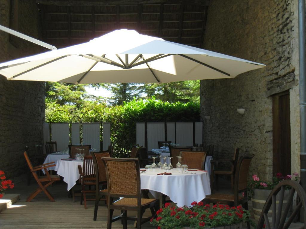 Auberge Du Vernay Charette  Buitenkant foto
